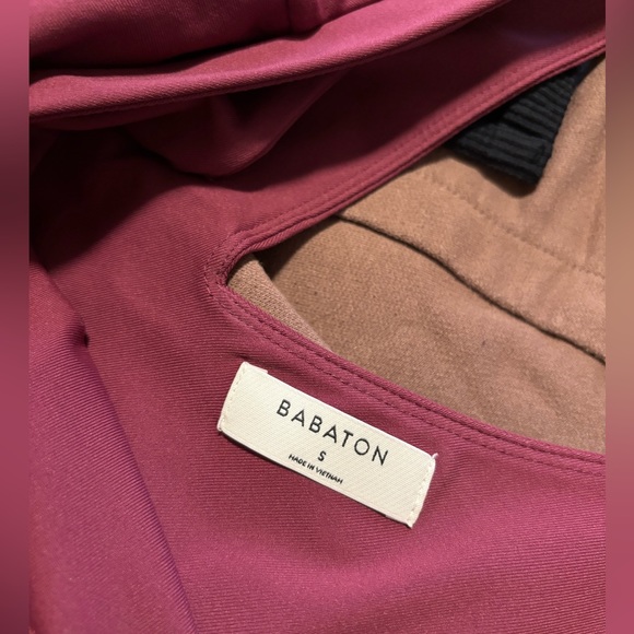 Babaton Contour V-Neck Bodysuit - Picture 3 of 3